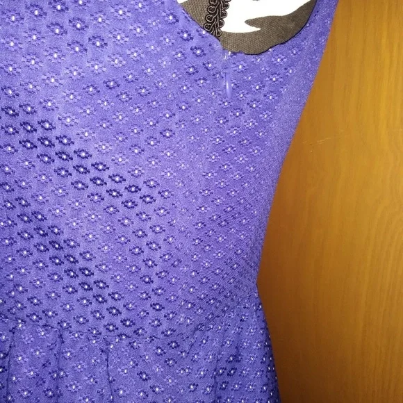 Kensie Cobalt Blue and White Sweetheart Neck Line Midi Dress - Picture 5 of 16